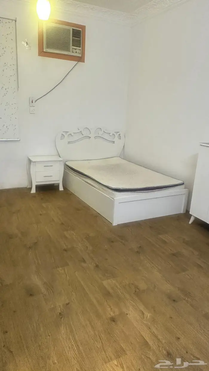 للبيع اثاث منزل شبه جديد 0