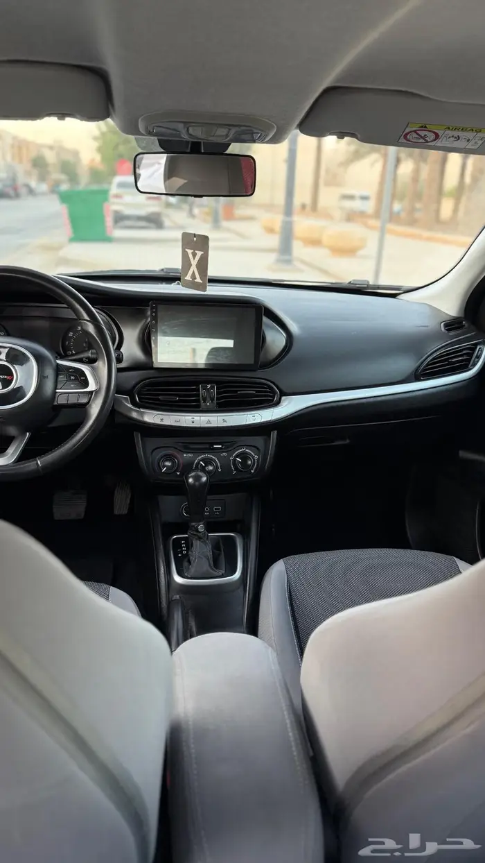 نيون للبيع نظفه 2