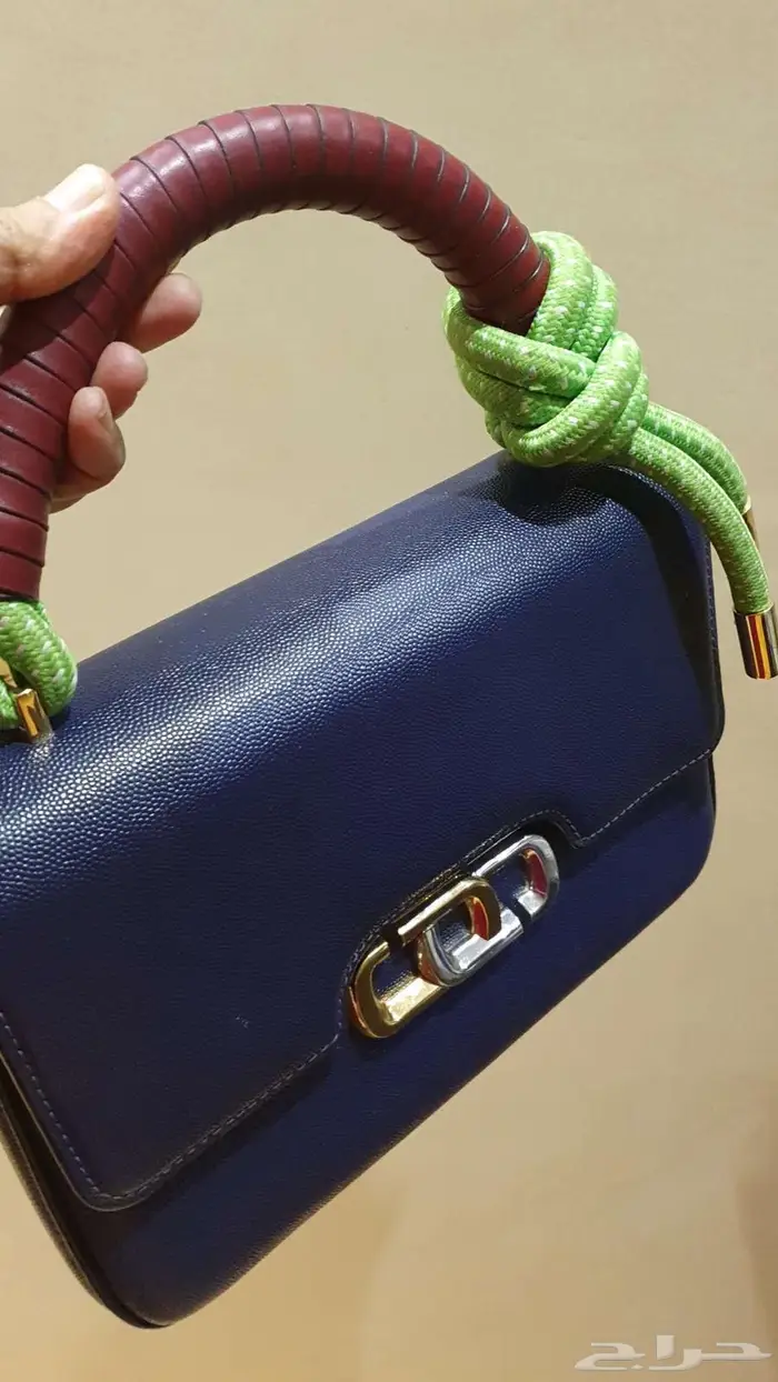 شنطة لون كحلي مارك جاكوبيز 2