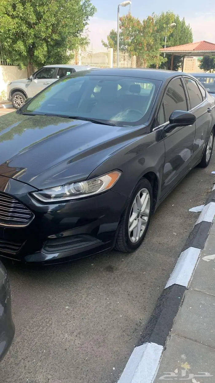 فورد فيوجن 2014 اسود 16