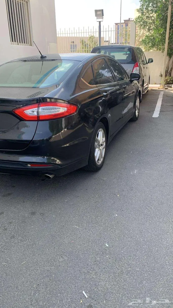 فورد فيوجن 2014 اسود 17