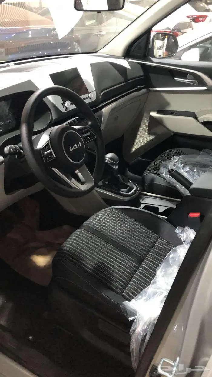 كيا كارينز نص فل وكيل الجبر 2025 بافضل الاسعار 7مقاعد بصمة 5