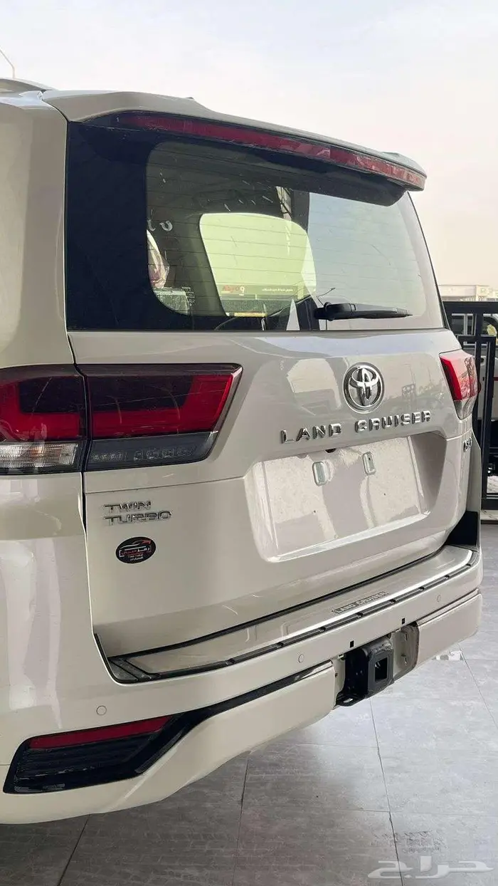 لاندكروزر GXR فل كامل وارد البريمي ابواب شفط 2025 7