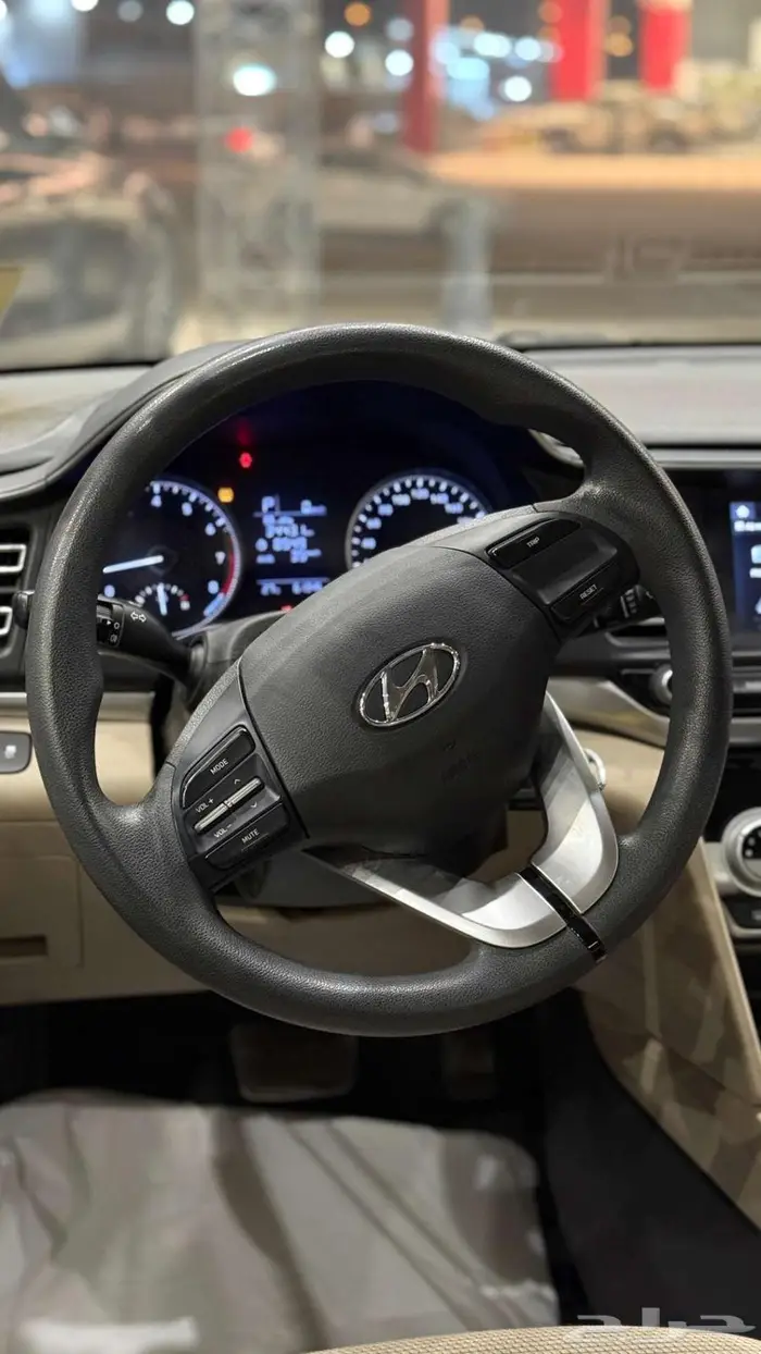 هيونداي النترا 2020 لون أبيض 1