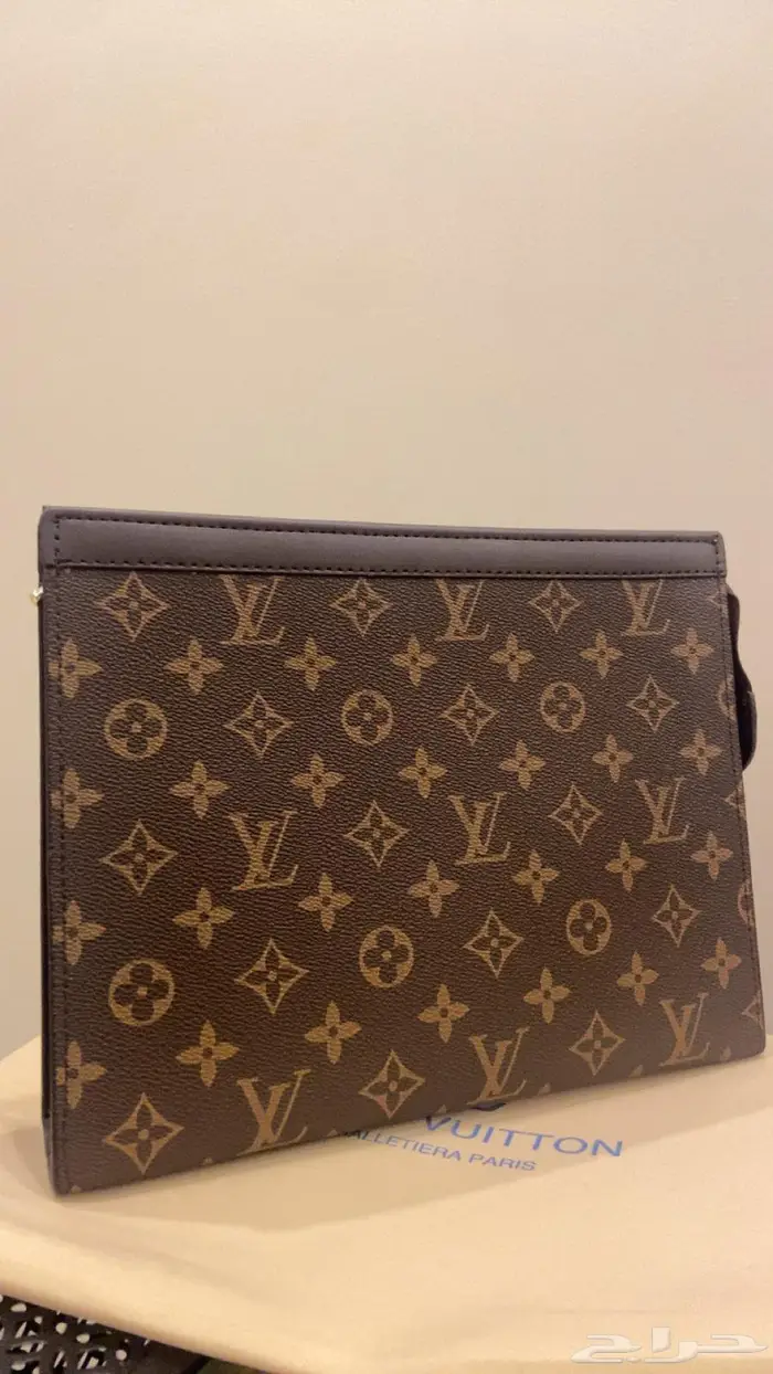 حقيبة باوتش LV استلام فوري 0