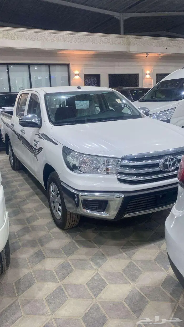 هايلوكس غمارتين GL ديزل 2025 3