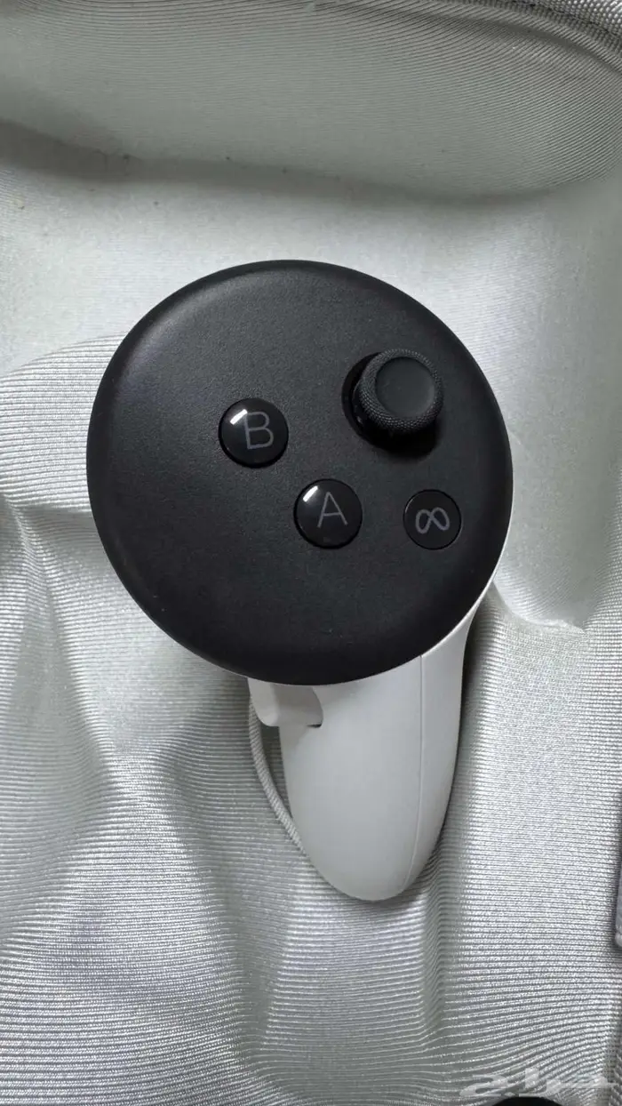 ايادي تحكم ميتا كويست 3 اس meta quest 3S 2