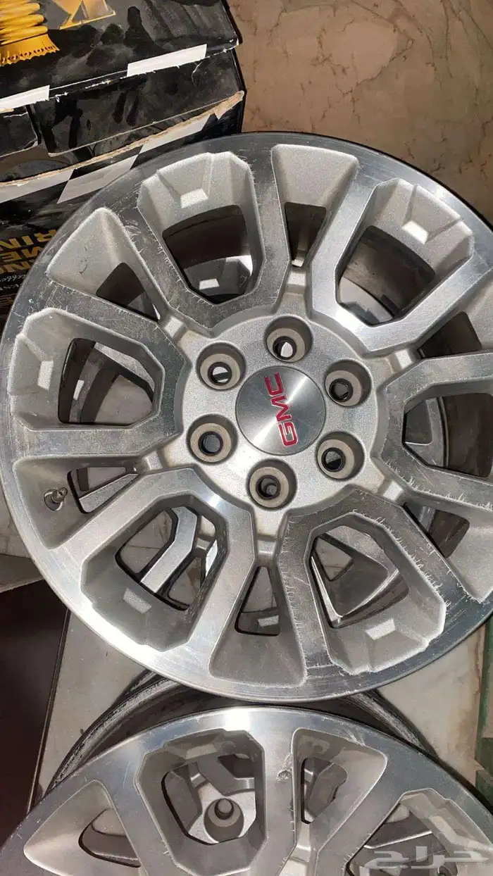 جنوط يوكن اصليه شبه جديده 1