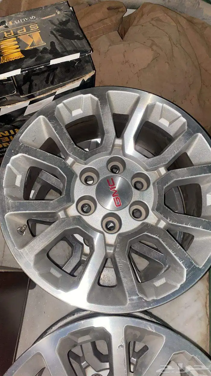 جنوط يوكن اصليه شبه جديده 2