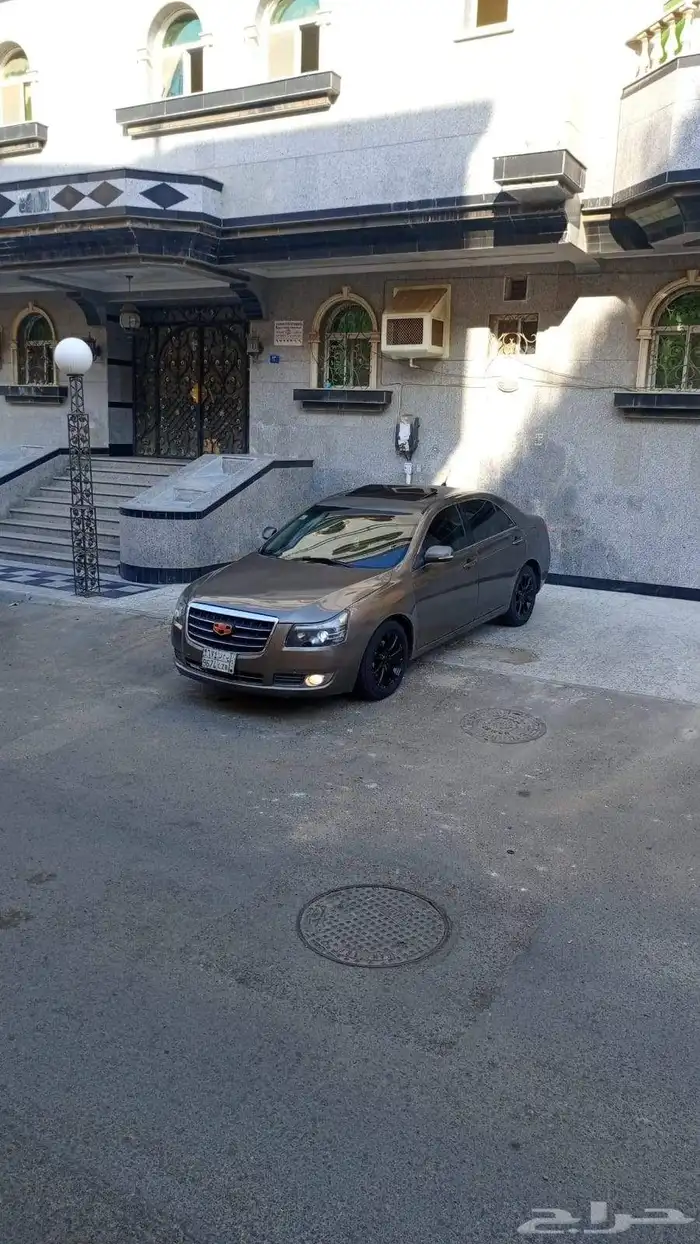 جيلي 2012 امجراند فتحه سقف السياره لاتعاني من اي مشكله 1