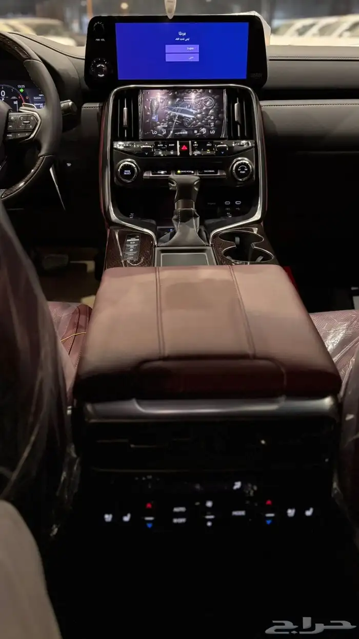 لكزس LX600 2025 اسود 3