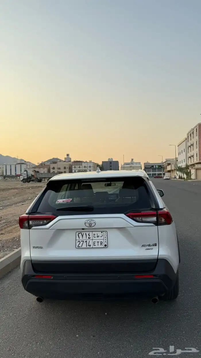 تويوتا RAv مديل 2023 0