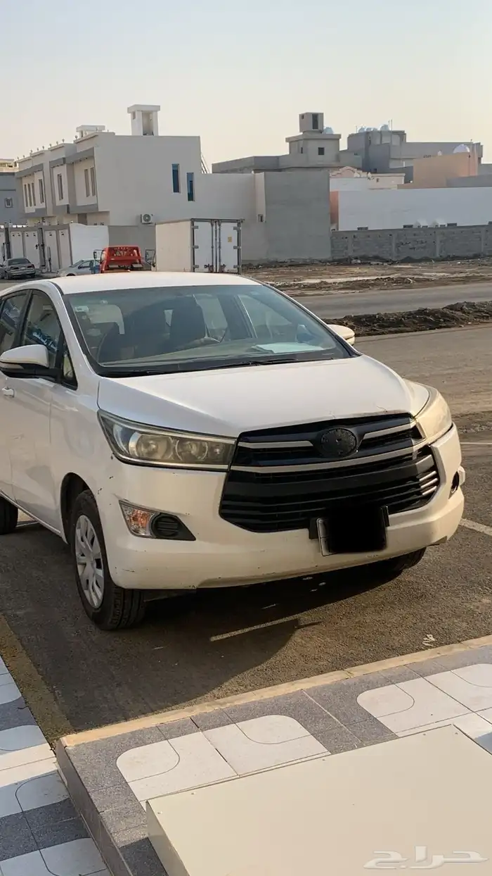 انوفا تايوتا للبيع نظيف موديل 2017 0