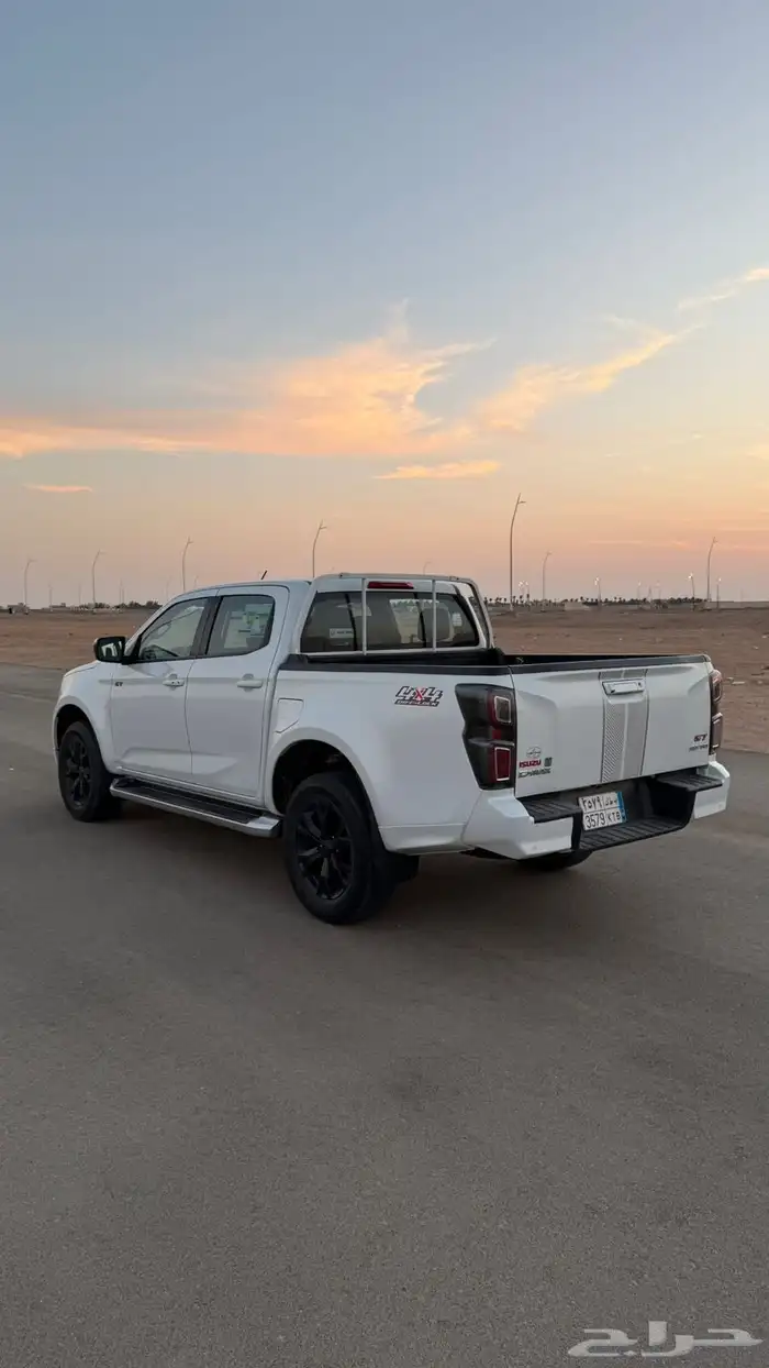 للبيع ايسوزو ديماكس GT موديل 2023 دبل ديزل 2