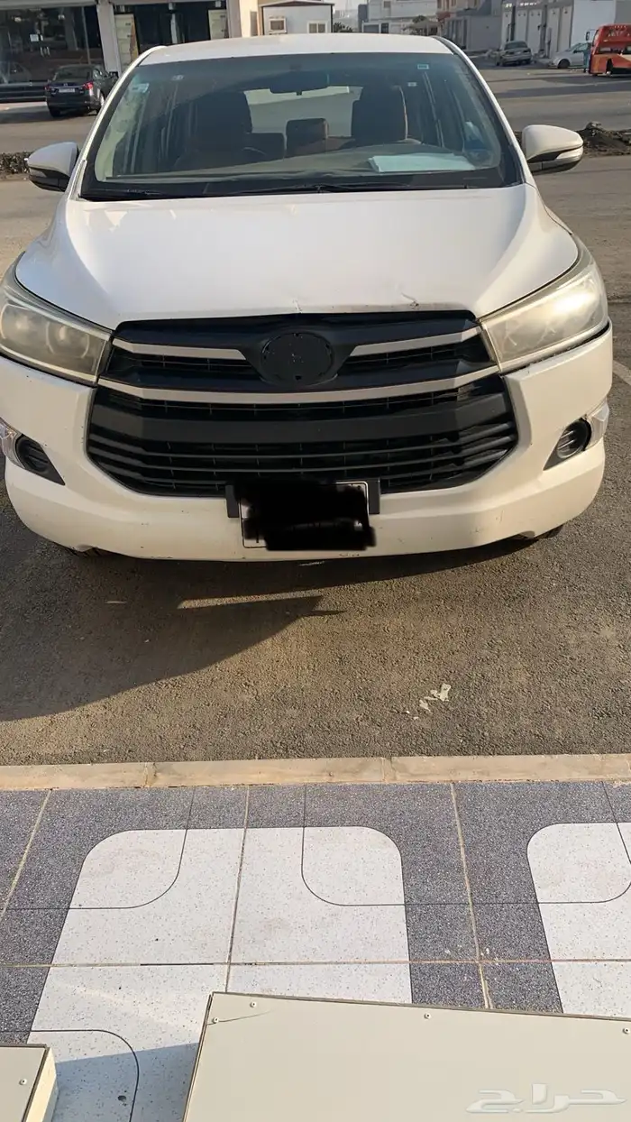 انوفا تايوتا للبيع نظيف موديل 2017 8