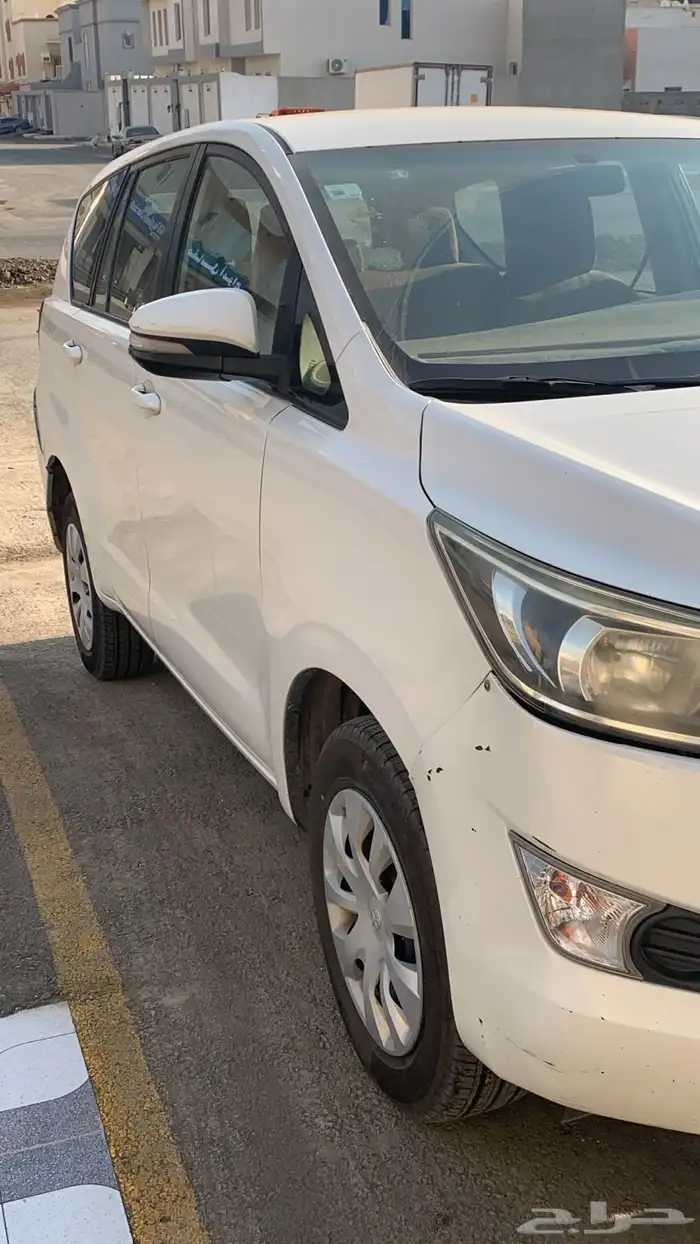 انوفا تايوتا للبيع نظيف موديل 2017 7