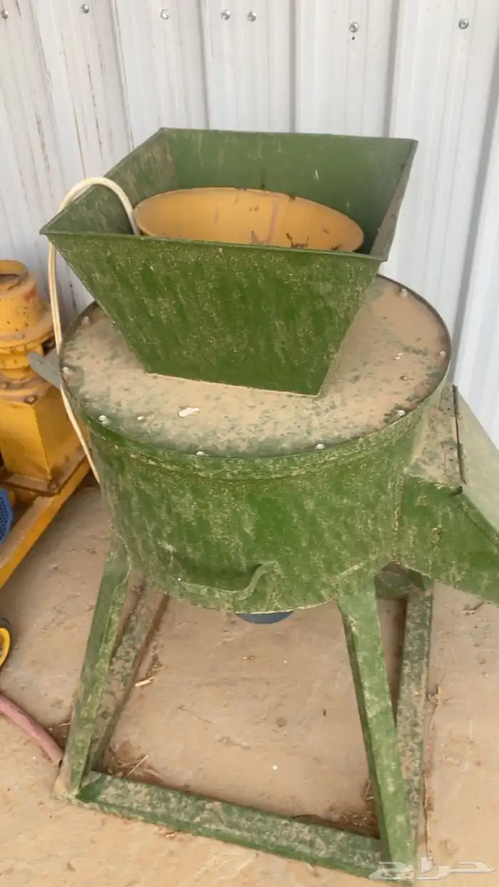 كباسة وجراشة علف للغنم 1