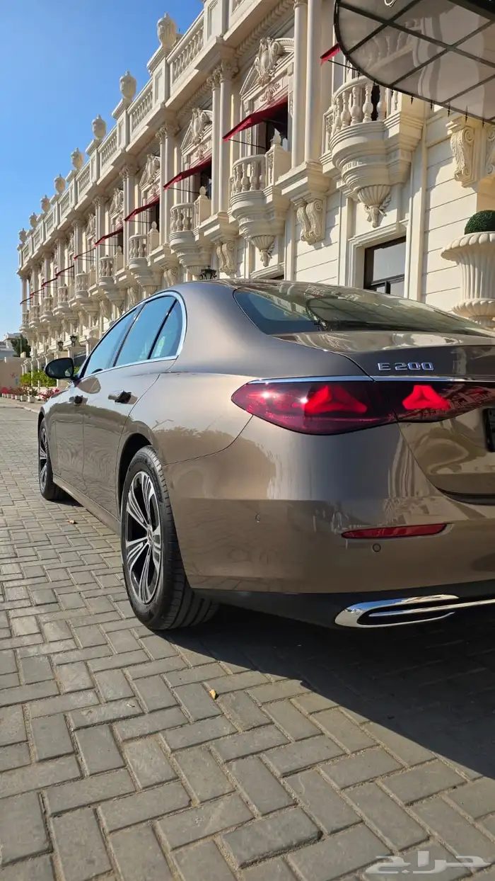 مرسيدس E200 موديل 2024 9