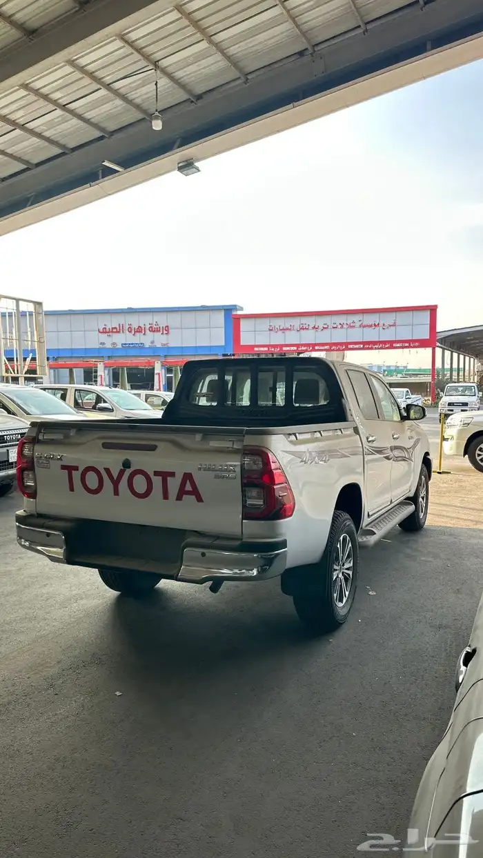 تويوتا هايلكس غمارتين 2025 سوبر بنزين دبل قير عايدي سعودي 4