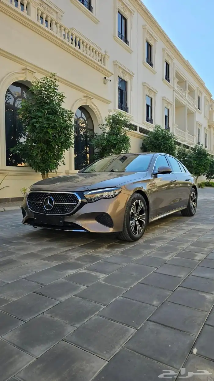 مرسيدس E200 موديل 2024 13