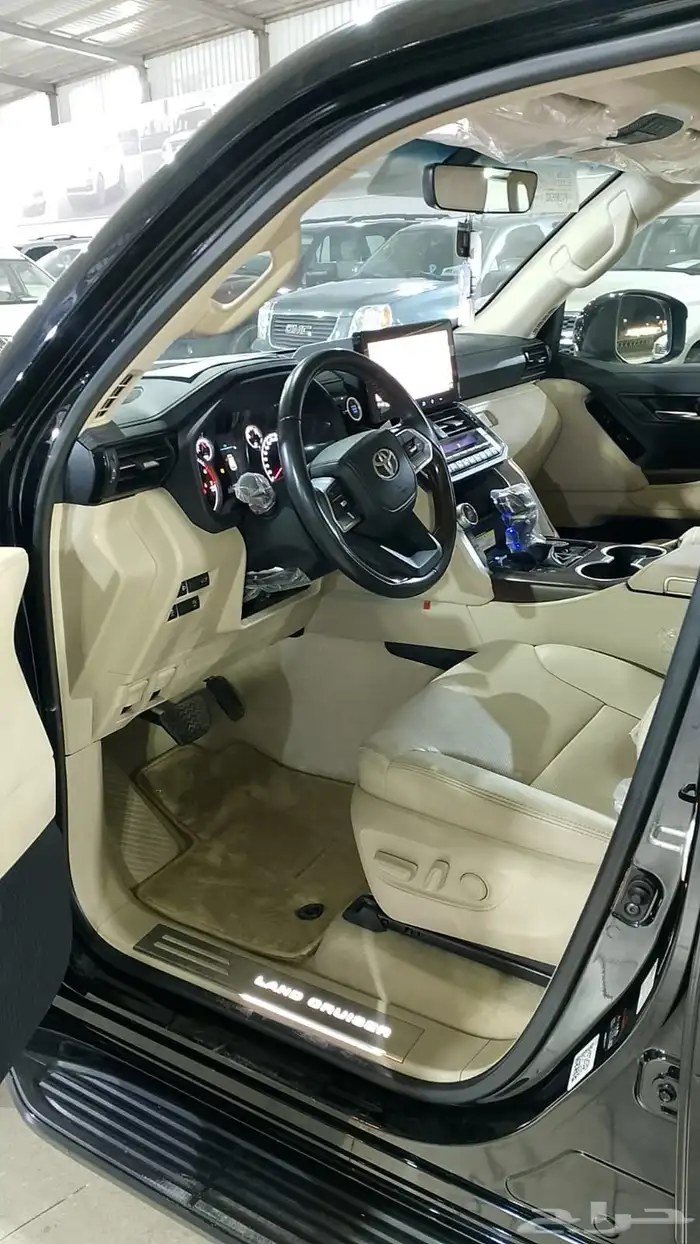 تويوتا لاندكروزر 6