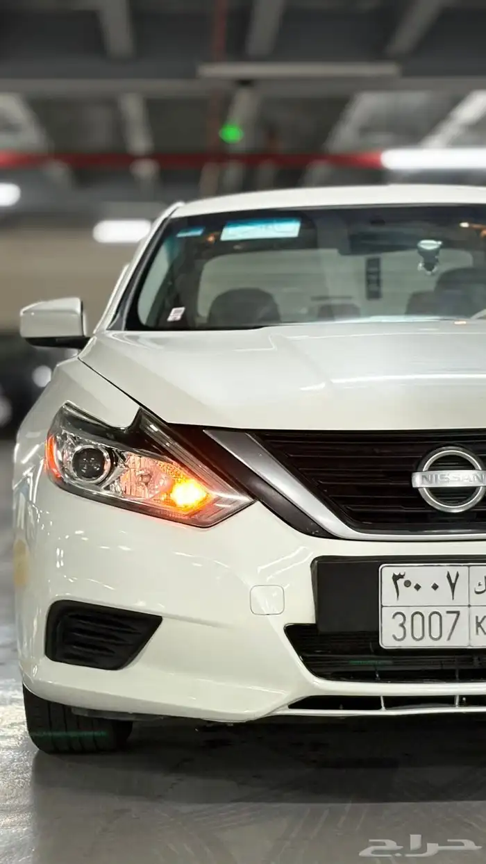 Nissan التيما 2017 قمة النظافة 4