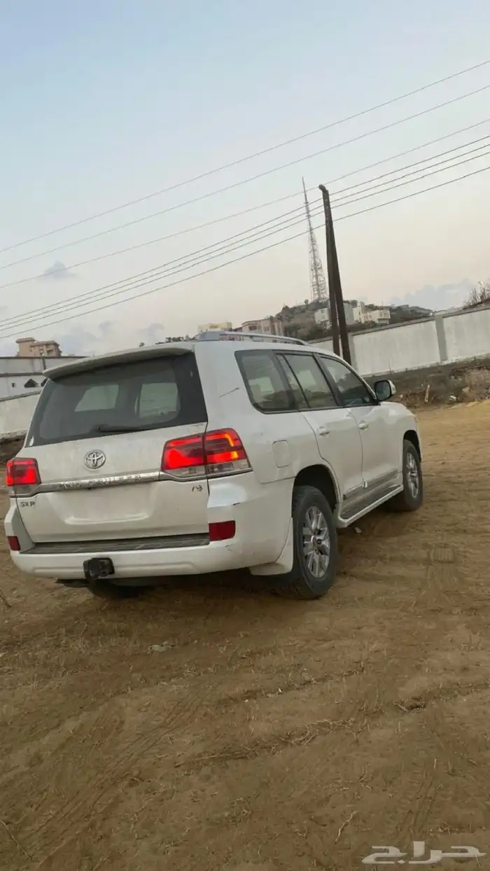 لاندكروزر 2018 ديزل 3