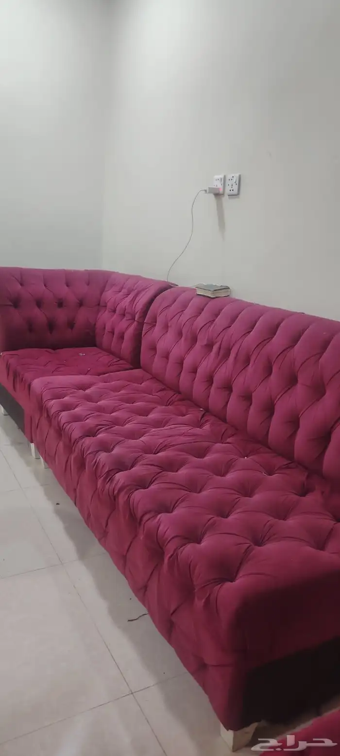 ثلاث كنب يحتاج شويه تنظيف للبيع 300 ريال 0