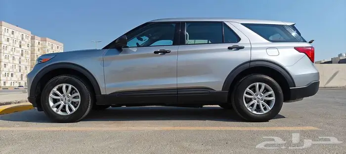 فورد إكسبلورر 2023 V6   مواصفات أمان وراحة عالية جدا 7