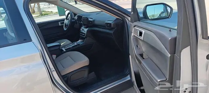 فورد إكسبلورر 2023 مخزن فئة Base محرك 3.3L V6 دفع رباعي AWD 20