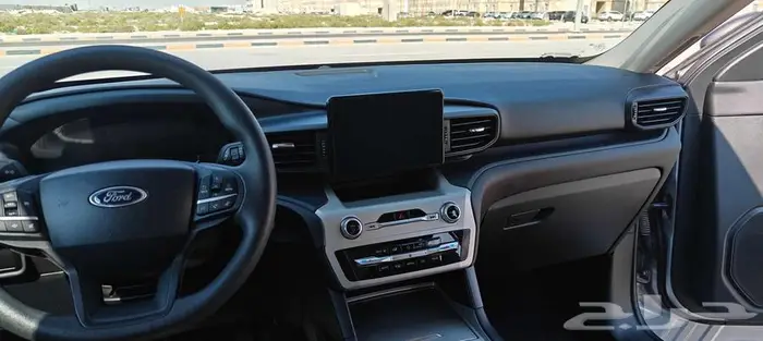 فورد إكسبلورر 2023 مخزن فئة Base محرك 3.3L V6 دفع رباعي AWD 19