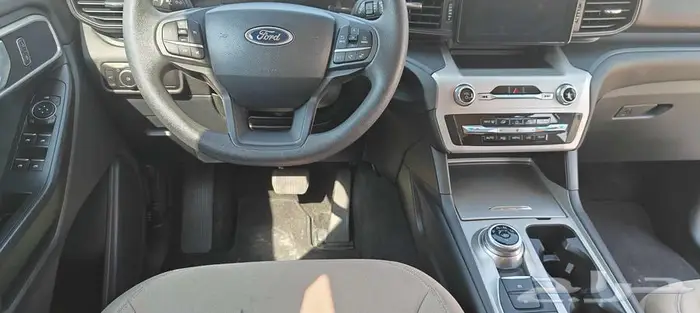 فورد إكسبلورر 2023 مخزن فئة Base محرك 3.3L V6 دفع رباعي AWD 16