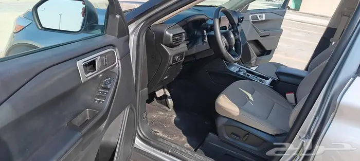 فورد إكسبلورر 2023 مخزن فئة Base محرك 3.3L V6 دفع رباعي AWD 15