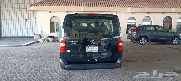 بيجو اكسبيرت موديل 2023 لدى معرض الموتر العريق للسيارات 1