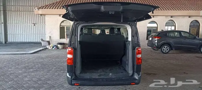 بيجو اكسبيرت موديل 2023 لدى معرض الموتر العريق للسيارات 4