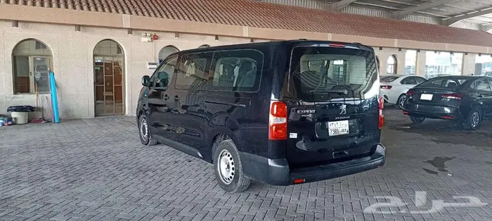 بيجو اكسبيرت موديل 2023 لدى معرض الموتر العريق للسيارات 3