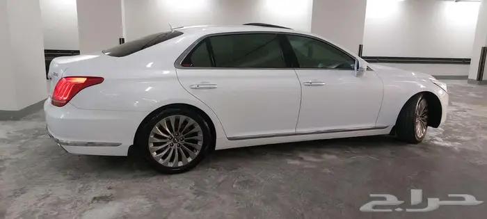 جينسيس G90 2017 رويال V6 نظيفة وكالة 11