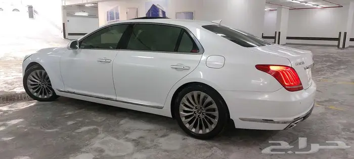 جينسيس G90 2017 رويال V6 نظيفة وكالة 10