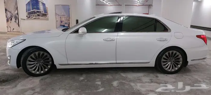 جينسيس G90 2017 رويال V6 نظيفة وكالة 13