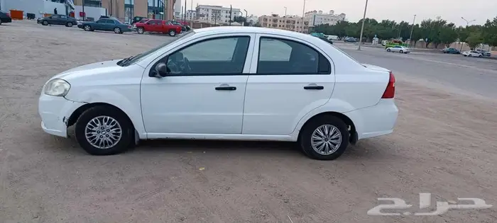 أفيو 2011 نظيفه جدا 2