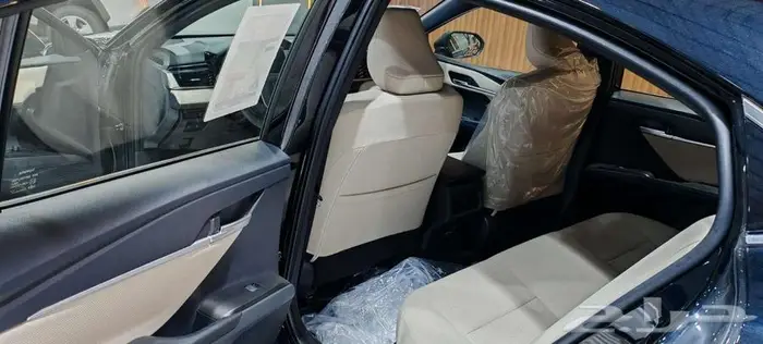 تويوتا كامري E بنزين 2025 بالنقد والتقسيط 8