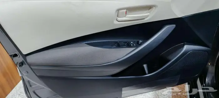 تويوتا كورولا طيس 2026 ماكينه 2.0 بالنقد والتقسيط 12