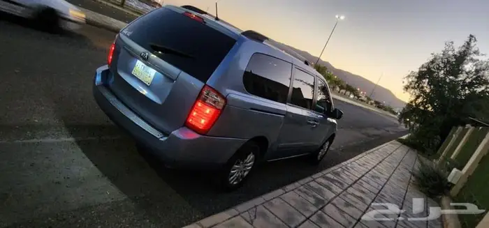 كيا كرنفال 2015 ستة سلندر 10