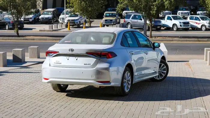 كورولا أكس ال آي مطور ابيض عرض خاص 5