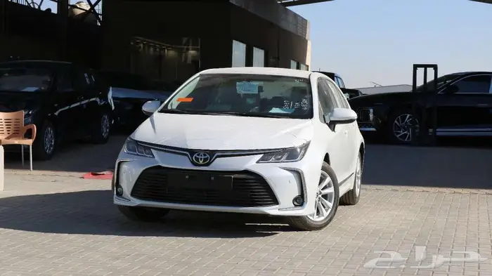 كورولا أكس ال آي مطور ابيض عرض خاص 3