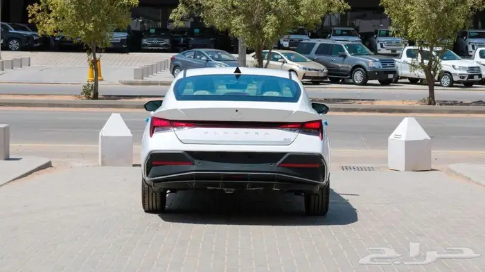 هيونداي النترا سمارت 2025 باقل سعر (متوفر جميع الألوان) 8