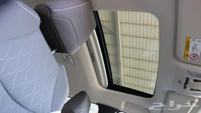 تويوتا كورولا فل كامل 2025 كاش وتقسيط 11