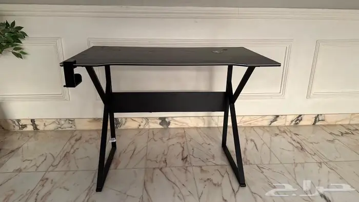 طاولة قيمنق 4