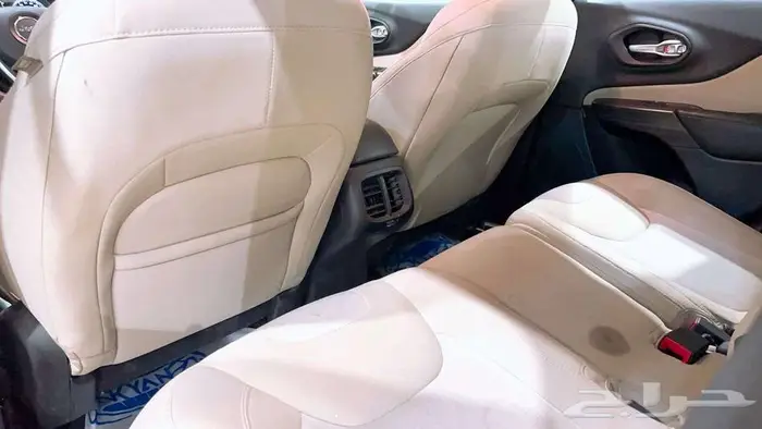 جيب شيروكي سبورت 2016 14