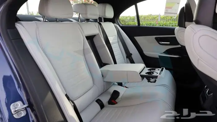 2026 مرسيدس C200 AMG بريميوم خليجي اصفار ضمان الوكيل 17